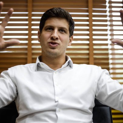 João Campos tenta ampliar PSB com políticos de outras correntes ideológicas