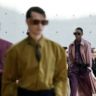 Temporada masculina traz otimismo e cor em Paris diante da crise de vendas