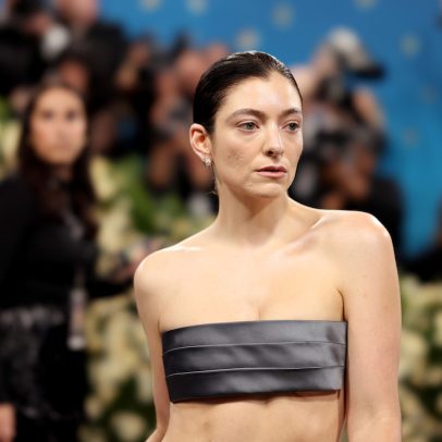 Lorde causa polêmica com foto ousada que viraliza nas redes sociais