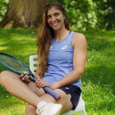 Bia Haddad realiza sessão de fotos e autógrafos em Bad Homburg