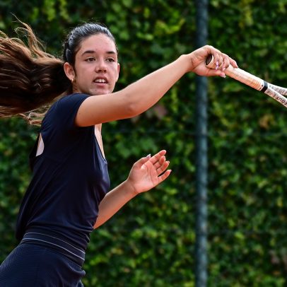Juvenis brasileiros avançam às quartas de final no Equador e na Bélgica