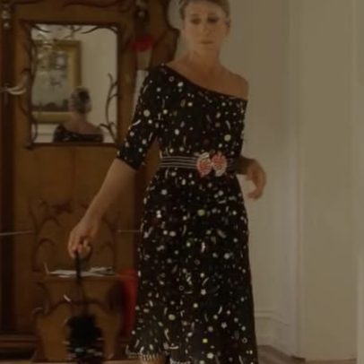 Isabela Capeto cria vestido inspirado em Carrie de 'And just like that...'
