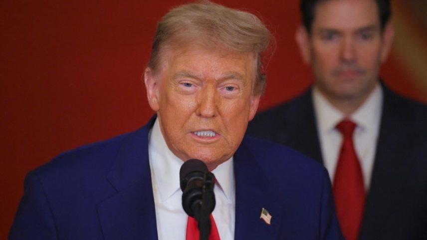 O presidente dos EUA, Donald Trump, discursa à nação na Casa Branca em 21 de junho de 2025, em Washington, D.C. (Foto: POOL/Getty Images via AFP)