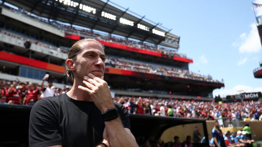 Filipe Luís antes da vitória do Flamengo sobre o Chelsea (Foto: FRANCK FIFE / AFP)