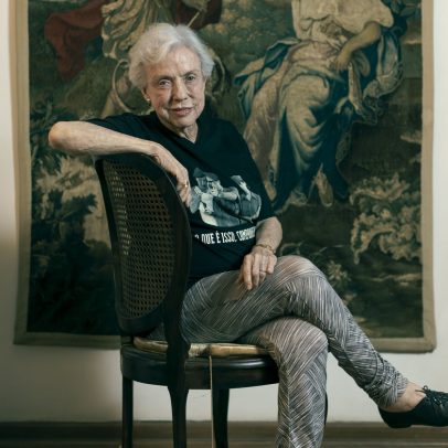 Lucy Barreto, aos 92 anos, revela novos projetos e cuida do marido com carinho