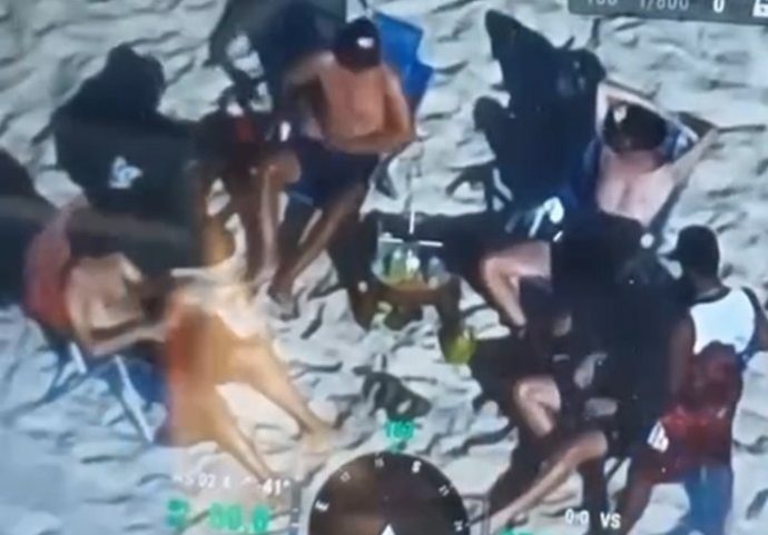 Grupo preso aplicava golpes em turistas nas praias da zona sul do Rio, segundo a polícia (Foto: DEAT RJ/Reprodução de vídeo)