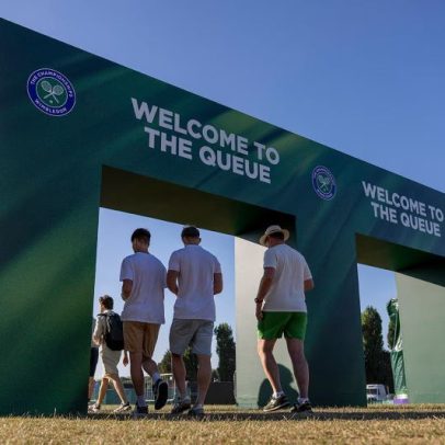Calor intenso afeta torcedores no primeiro dia de Wimbledon