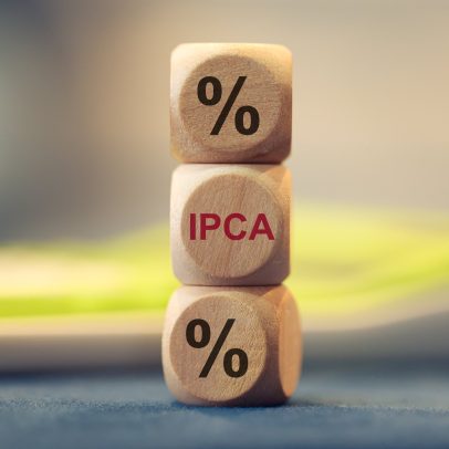 Mercado revisa projeção do IPCA para 2025 e espera leve queda no dólar