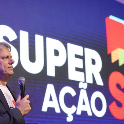 Deputados de SP aprovam programa social de Tarcísio e competem com Bolsa Família