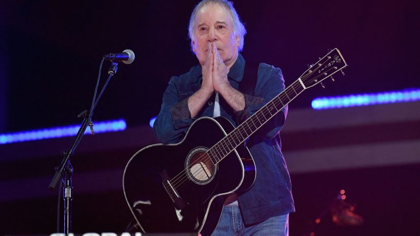 Cantor e compositor Paul Simon em apresentação no Central Park, em NY, em 2021 (Foto: Angela Weiss / AFP)