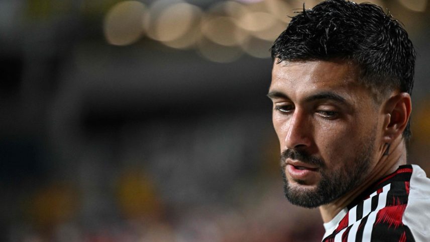 Arrascaeta em jogo do Flamengo nos EUA (Foto: AFP)