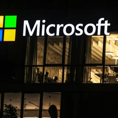 Escritores processam Microsoft por uso de livros piratas em treinamento de IA