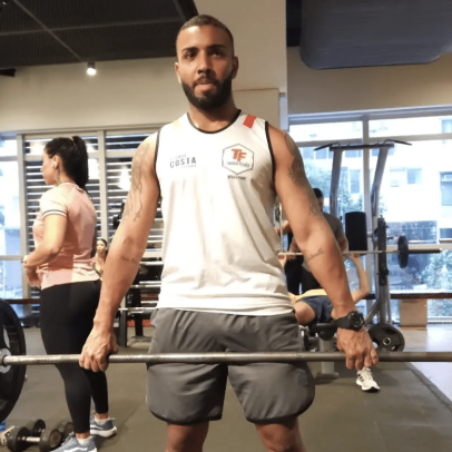 Homem negro é novamente julgado por condenação relacionada a foto de branco no RJ