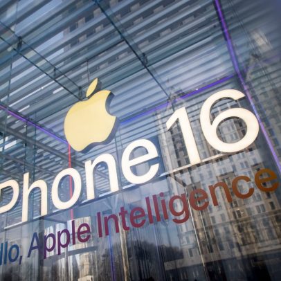 Apple planeja integrar inteligência artificial da OpenAI ou Anthropic à Siri