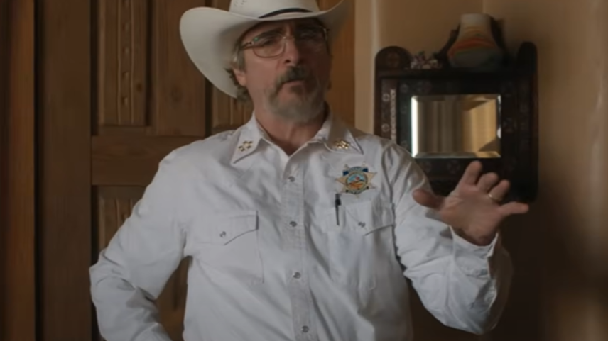 O terror Eddington, novo filme da A24 comandado por Ari Aster (Hereditário) e estrelado por Pedro Pascal e Joaquin Phoenix, acaba de ganhar um trailer - assista (Foto: Reprodução)