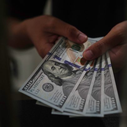 Brasil registra déficit de US$ 2,9 bilhões nas contas externas em maio