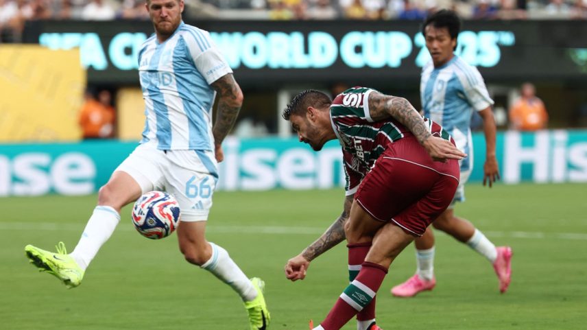 Everaldo em ação contra o Ulsan (Foto: Fluminense)
