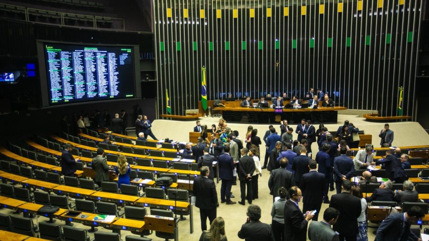 Plenário da Câmara dos Deputados durante sessão (Foto: Brenno Carvalho/Agência O Globo)