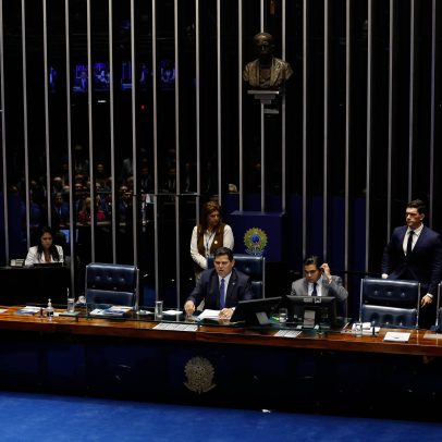 Alcolumbre articula apoio para projeto que amplia número de deputados no Senado