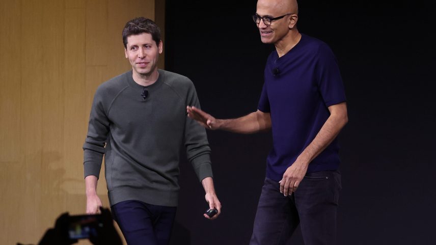 Sam Altman e Satya Nadella: CEOs da OpenAI e Microsoft estão em confronto sobre o futuro da Inteligência Artificial Geral (Foto: Justin Sullivan/Getty Images)
