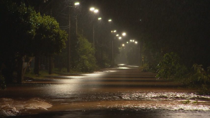 Município de Santa Cruz do Sul (RS) foi atingido por chuvas intensas nesta semana. (Foto: Reprodução/ RBS TV)