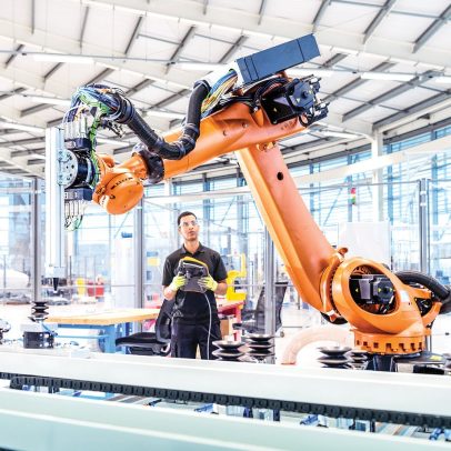 China amplia esforços para recrutar especialistas em robótica e tecnologia avançada