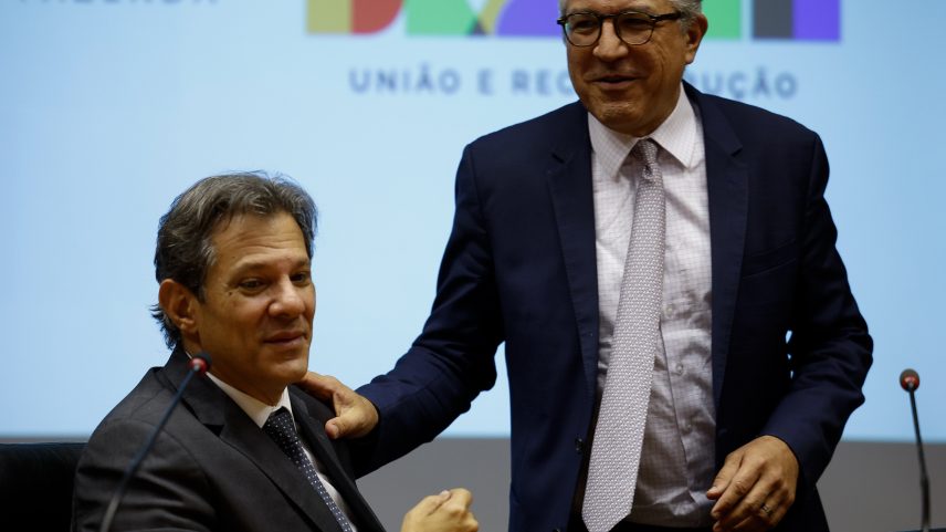 Ministros Fernando Haddad e Alexandre Padilha (Foto: Pedro Ladeira - 28.fev.2023/Folhapress)