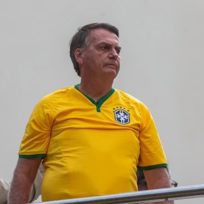 Bolsonaro participa de ato na Paulista e preocupa com estado de saúde na campanha