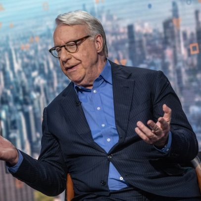 Jim Chanos aponta riscos na IA e critica empresas de Bitcoin no Tesouro