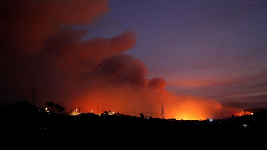 Onda de calor assola atualmente o Cone Sul-Americano, onde o El Niño é agravado pelo aquecimento global causado pela atividade humana (Foto: Javier Torres/AFP)