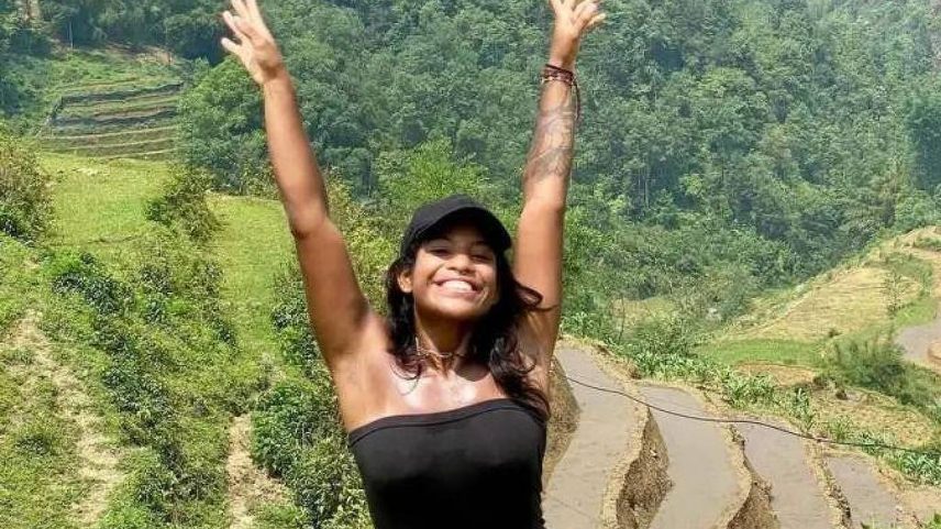 Juliana Marins, 26 anos, sofreu um acidente fatal no monte Rinjani, na Indonésia. Ainda não há certeza sobre o dia e a hora da morte (Foto: Arquivo pessoal).