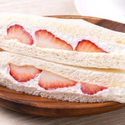 Japão traz para o Reino Unido sanduíches de morango com creme deliciosos