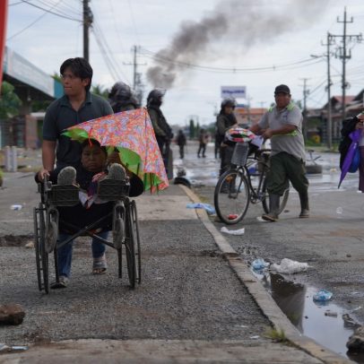Bebê morre no Panamá após inalação de gases lacrimogêneos em protestos