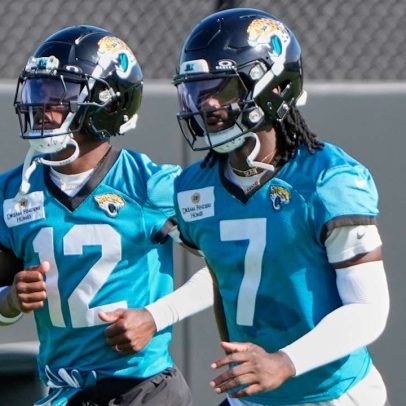 Brian Thomas Jr. se destaca e orienta Travis Hunter após temporada de estreia brilhante