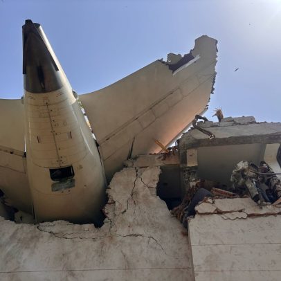 Investigação aponta possível sabotagem na queda de avião da Air India com 279 mortos