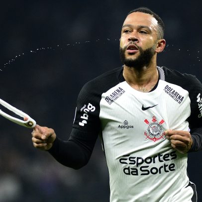 Memphis notifica Corinthians sobre dívida e ameaça não retornar ao clube