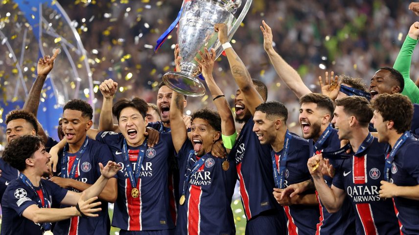 Título da Champions coroa temporada perfeita do PSG até então (Foto: Maja Hitij - UEFA/UEFA via Getty Images)
