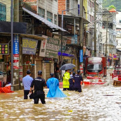 Mais de 80 mil pessoas evacuadas por inundações devastadoras na China