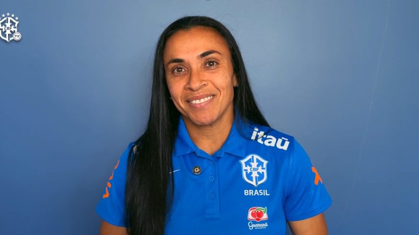 Marta reflete sobre a Copa no Brasil em 2027 (Foto: Reprodução/CBF TV)