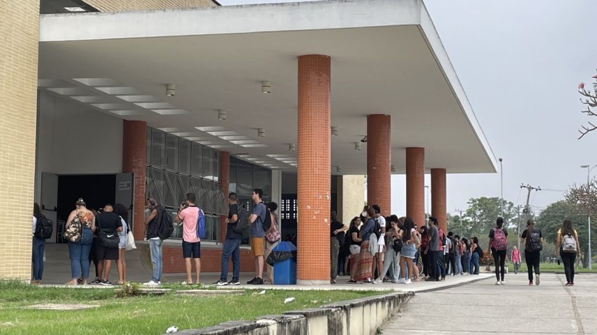 Restaurante Universitário da UFRJ, na Ilha do Fundão, serve 10 mil refeições por dia (Foto: Fábio Rossi)
