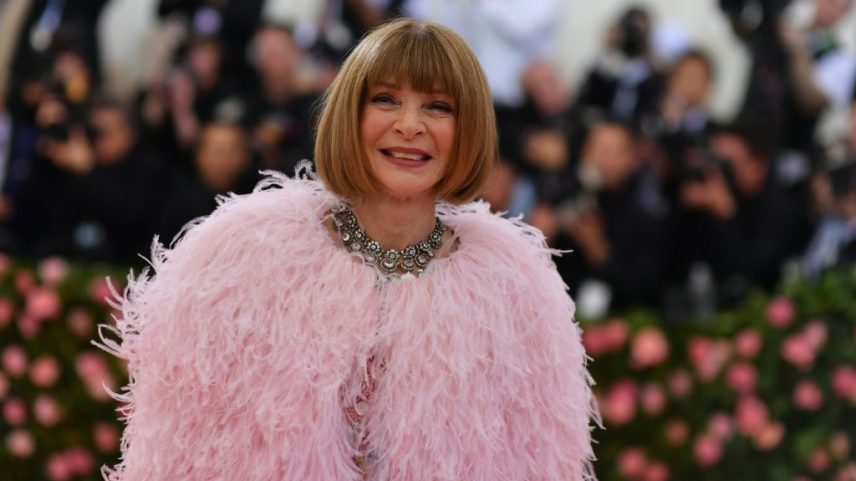 Editora-chefe da Vogue americana, Anna Wintour, chega ao baile de gala do Met em 2019. A edição de 2020 foi adiada devido ao coronavírus. (Foto: AFP/AFP)
