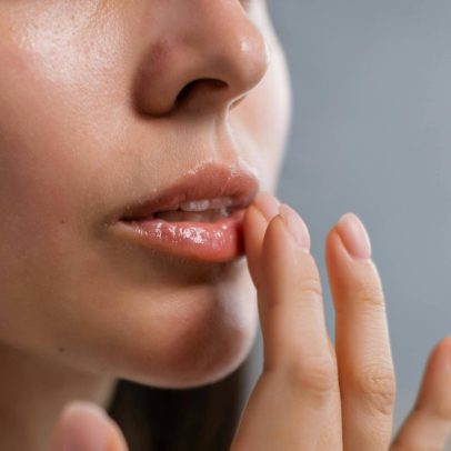 Descubra 15 lip oils brasileiros que garantem lábios hidratados no inverno