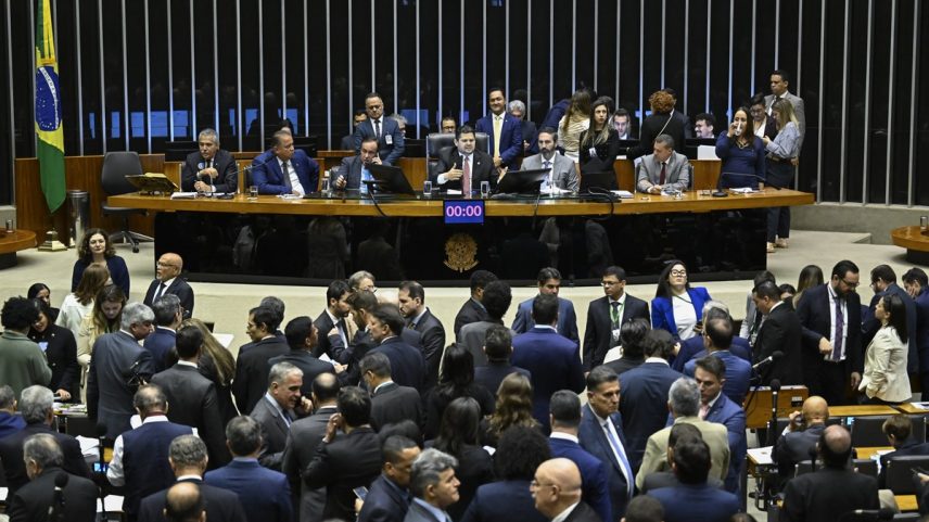 Plenário da Câmara dos Deputados durante sessão do Congresso (Foto: Andressa Anholete/Agência Senado)
