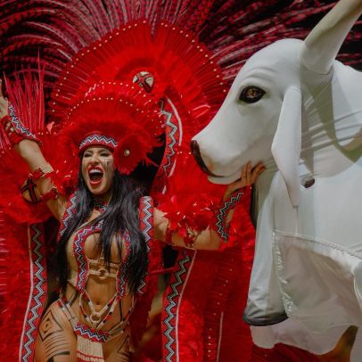Isabelle celebra vitória do Garantido em Parintins com emoção e alegria