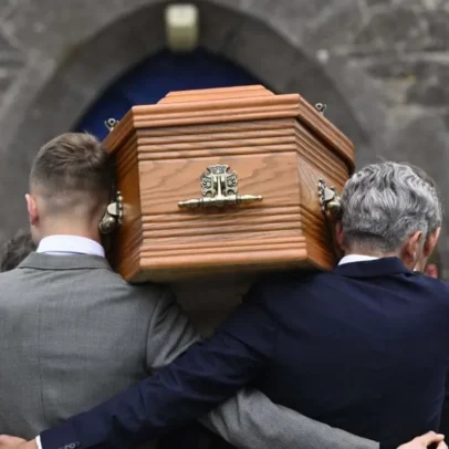 'Experiência espiritual' de Slane é lembrada em funeral de aristocrata