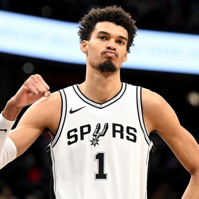 Spurs firmam parceria com empresa de segurança digital Ledger para novos uniformes