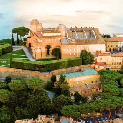 Castelo de R$ 12 bilhões será o destino de férias do Papa Leão XIV