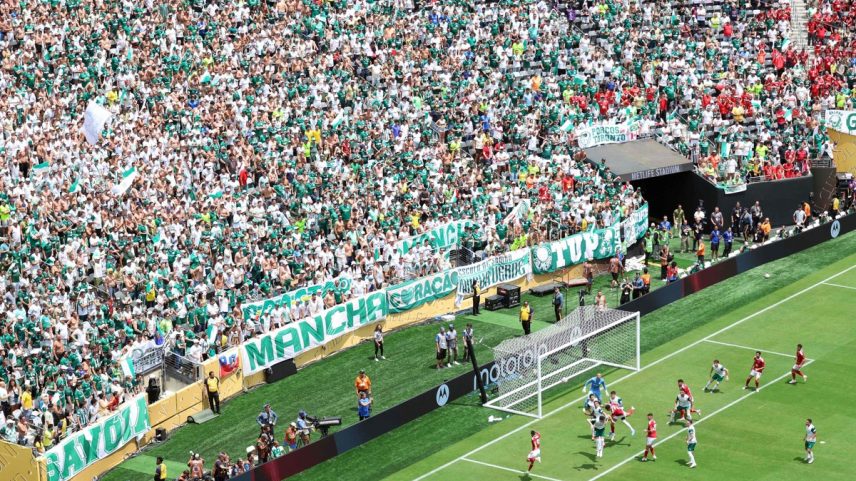 Palmeiras e Al Ahly (Foto: CHARLY TRIBALLEAU / AFP)