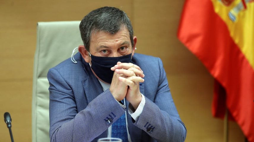 Bonifacio Díaz Sevillano, durante sua declaração no Congresso em abril de 2021. (Foto: Kiko Huesca/EFE)