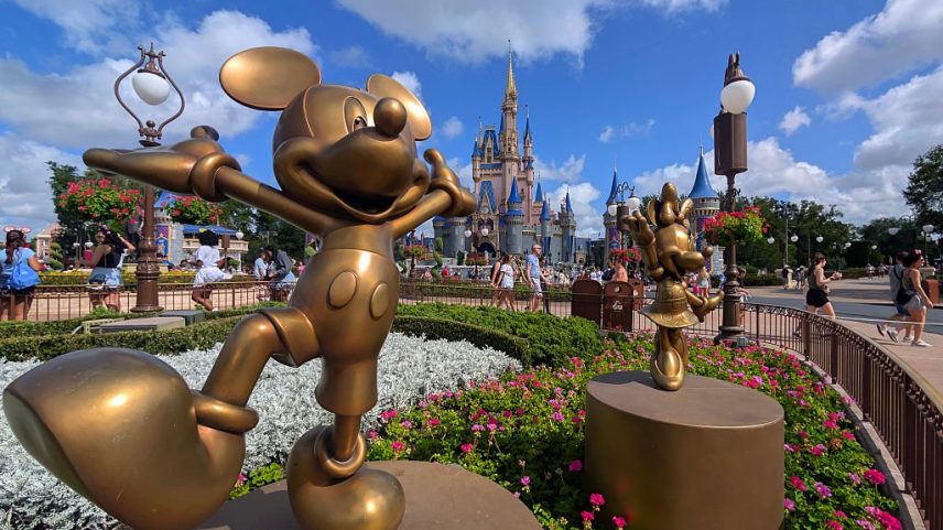 Disney World: complexo de parques temáticos é um dos destinos favoritos de brasileiros nos EUA (Foto: Gary Hershorn / Colaborador/Getty Images)